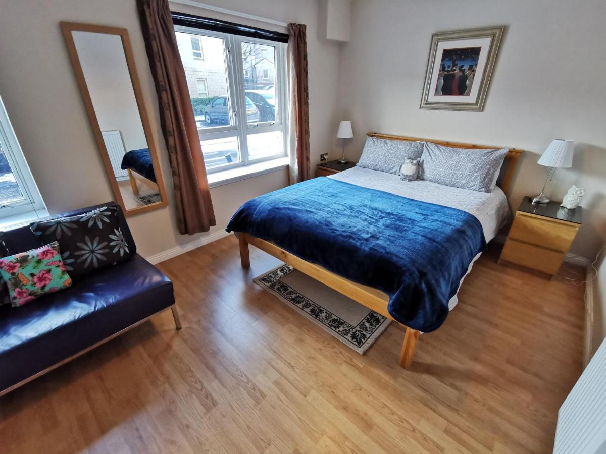 4-Bedroom Apartment Perfect For Families! Единбург Екстер'єр фото