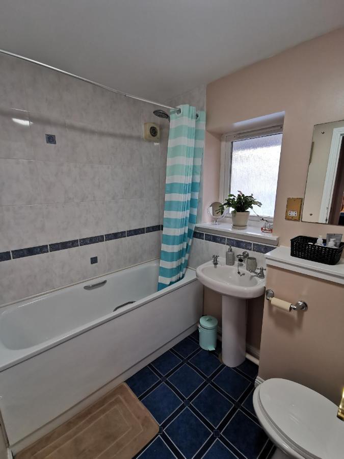 4-Bedroom Apartment Perfect For Families! Единбург Екстер'єр фото